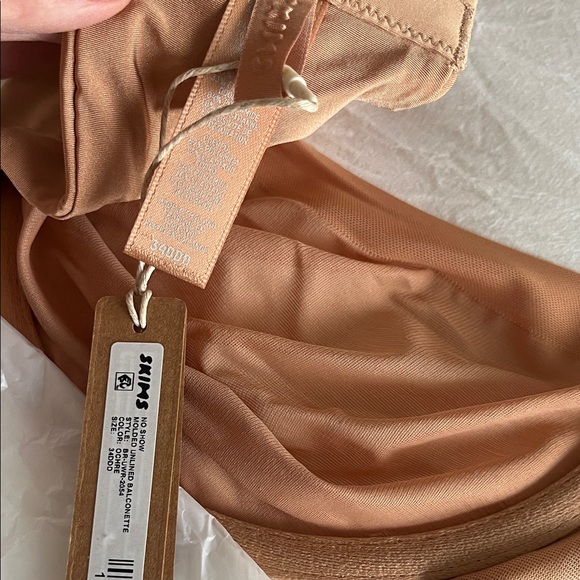 SKIMS NWTUnlined Balconette Bra, 34DDD in Ochre Nude - Picture 7 of 7